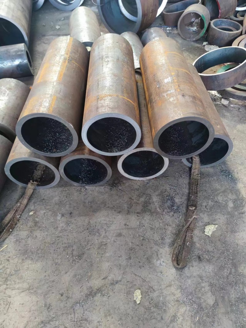 江干江干江干12Cr1MovG无缝钢管切割